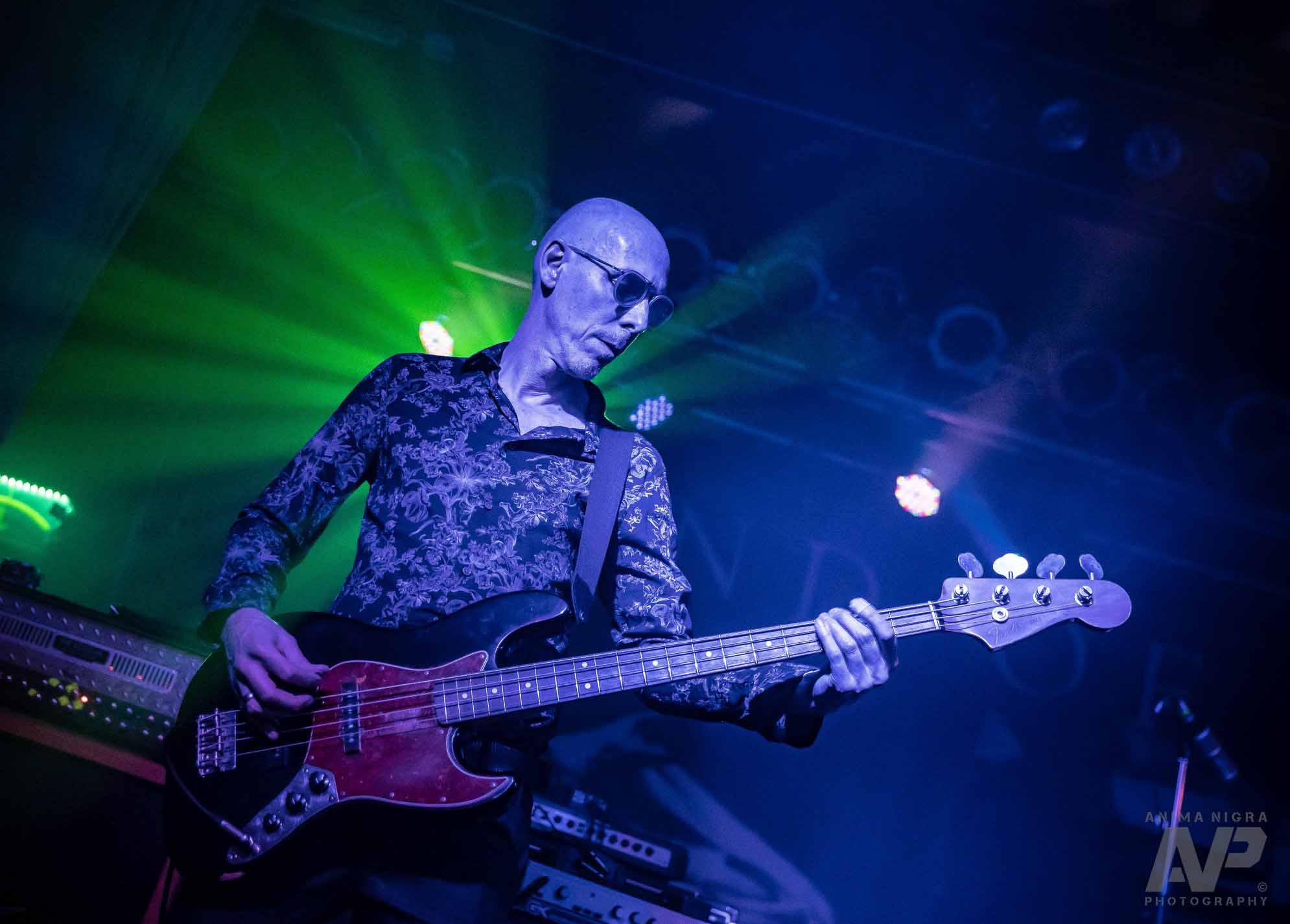 nosferatu_gothic_rock_band_bass_player_tom_bone